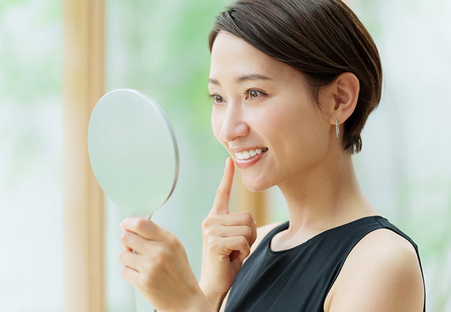 前歯の歯並びが気になる イメージ